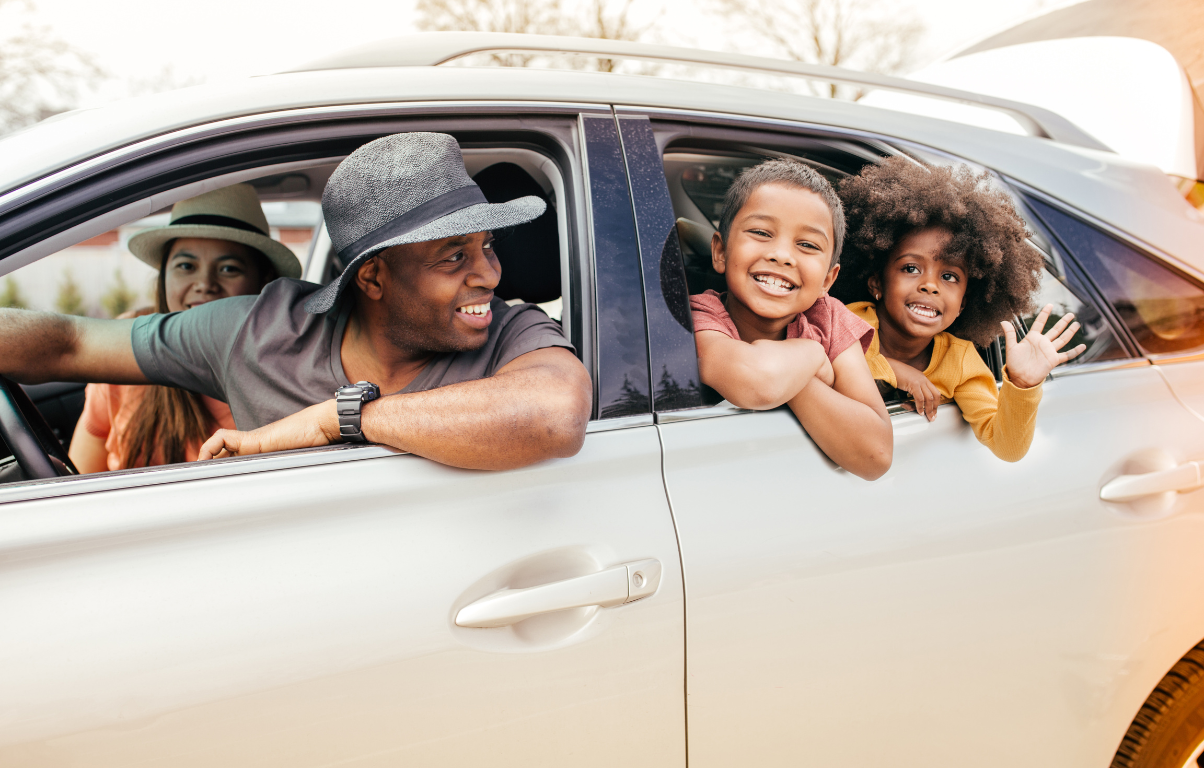 Família indo Viajar de Carro
