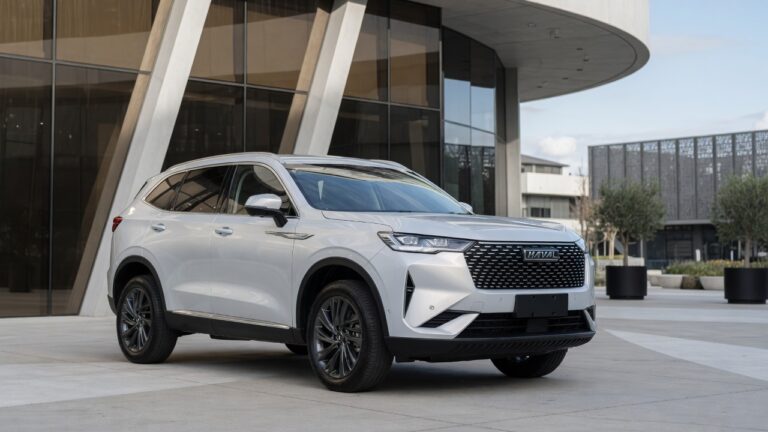 GWM Haval H6 One 2027 em destaque, SUV de entrada da marca chinesa em ambiente urbano moderno