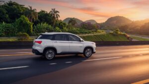 Novo Chevrolet Captiva PHEV em testes rodando em estrada brasileira